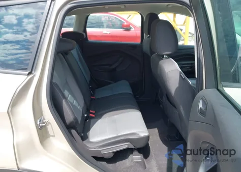 2017 Ford Escape S z USA, uszkodzony, nr VIN 1FMCU0F78HUB97666